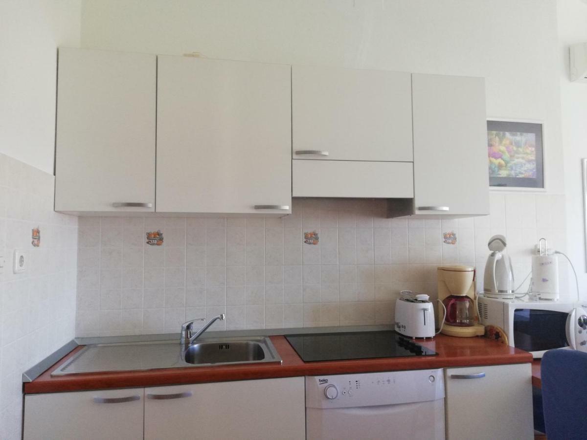 Apartmani Marija 프리모스턴 외부 사진